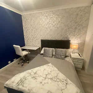 https://1-bedroom-luxury-apartments-by-london-city.cambridgehotelsuk.com